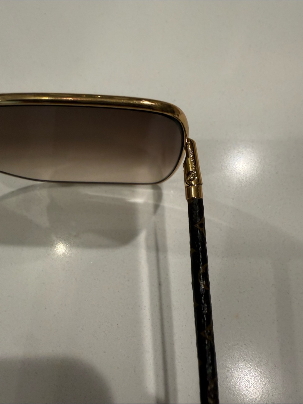 Louis Vuitton Women's Square Sunglasses in Gold and Brown like new $675 retail - Picture 7 of 9
